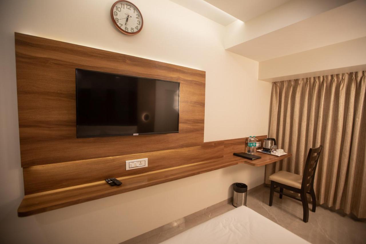 Hotel Naaz Executive Bombay Extérieur photo