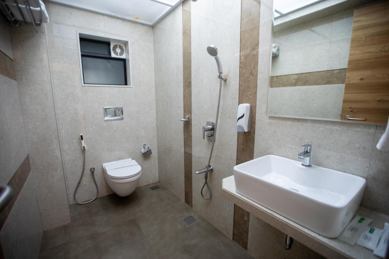 Hotel Naaz Executive Bombay Extérieur photo
