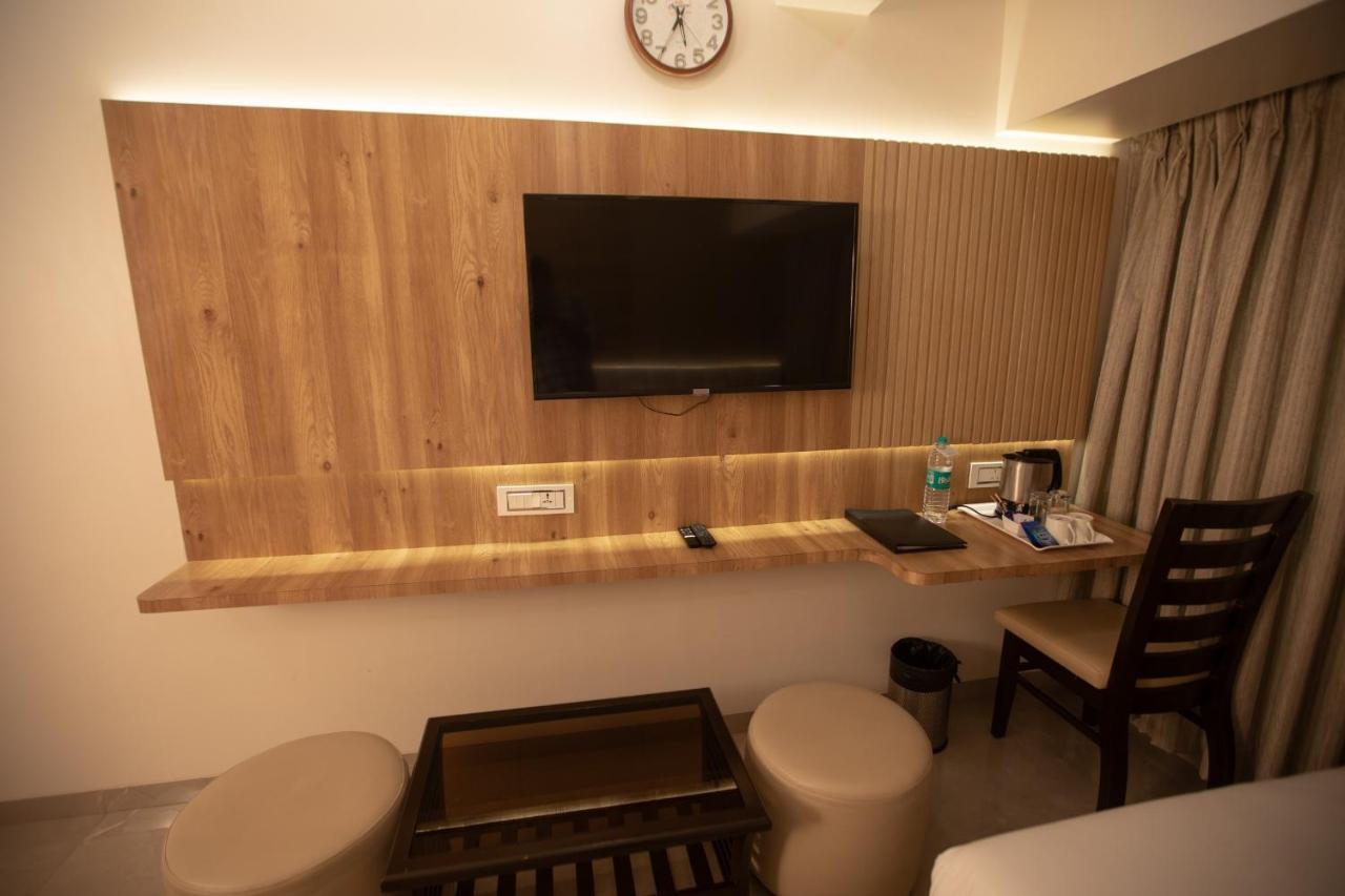 Hotel Naaz Executive Bombay Extérieur photo